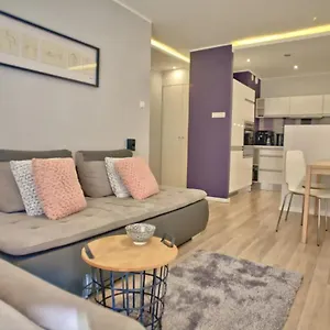 https://komfortowy-apartament-bociana-4.krakowhotelspoland.com